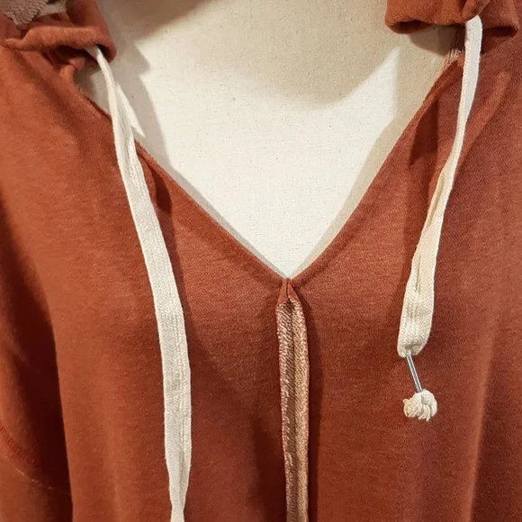 🎃POL Orange French Terry V-Neck Hooded Sweatshirt (L)🎃 - Picture 2 of 8